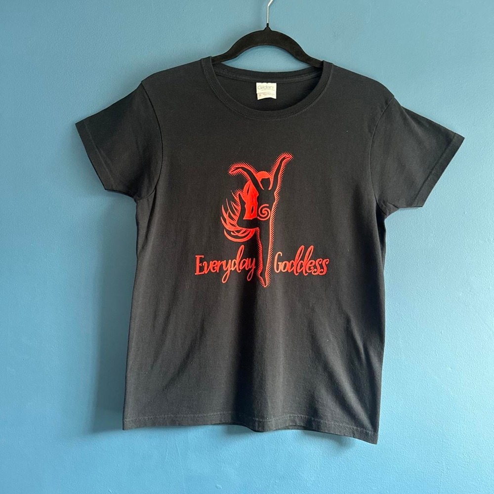 Black Crewneck Goddess T Shirt Women's Size Small Red Everyday Tee Cotton Art